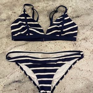 Navy stripe bikini